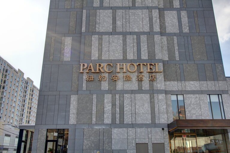 Photo Gallery Parc Hotel in Flushing New York